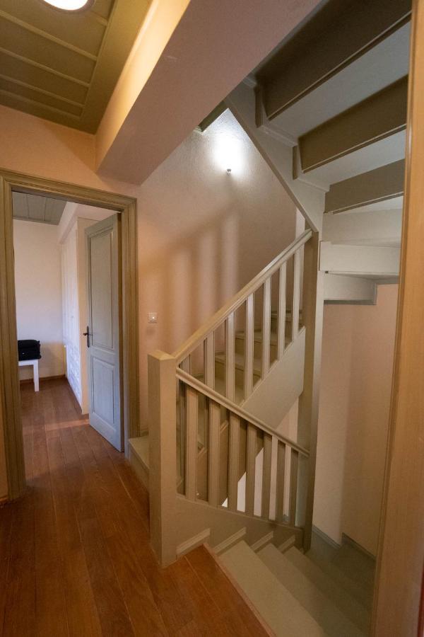 Maisonette Korfes-Κορφές-Μ Δύο Αυτόνομοι Όρoφοι Της Βίλας Κορφές Για Οικογένειες Και Μικρές Παρέες Карпенисион Экстерьер фото