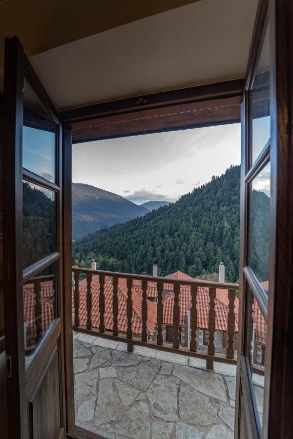 Maisonette Korfes-Κορφές-Μ Δύο Αυτόνομοι Όρoφοι Της Βίλας Κορφές Για Οικογένειες Και Μικρές Παρέες Карпенисион Экстерьер фото